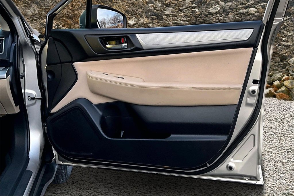 Used 2018 Subaru Outback 2.5i Premium image 20