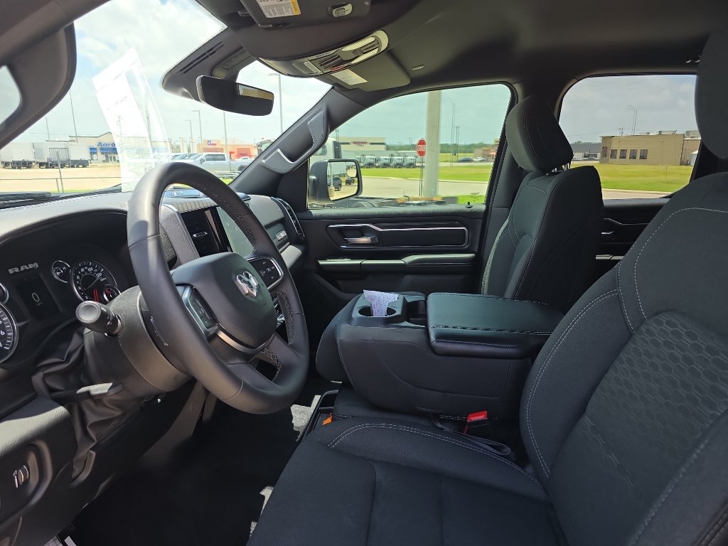 Used 2025 RAM 1500 Lone Star RWD image 7