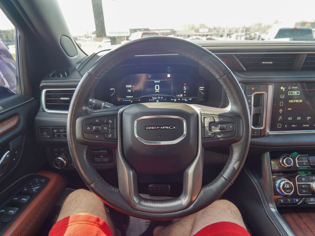 Used 2023 GMC Yukon XL Denali Ultimate image 25