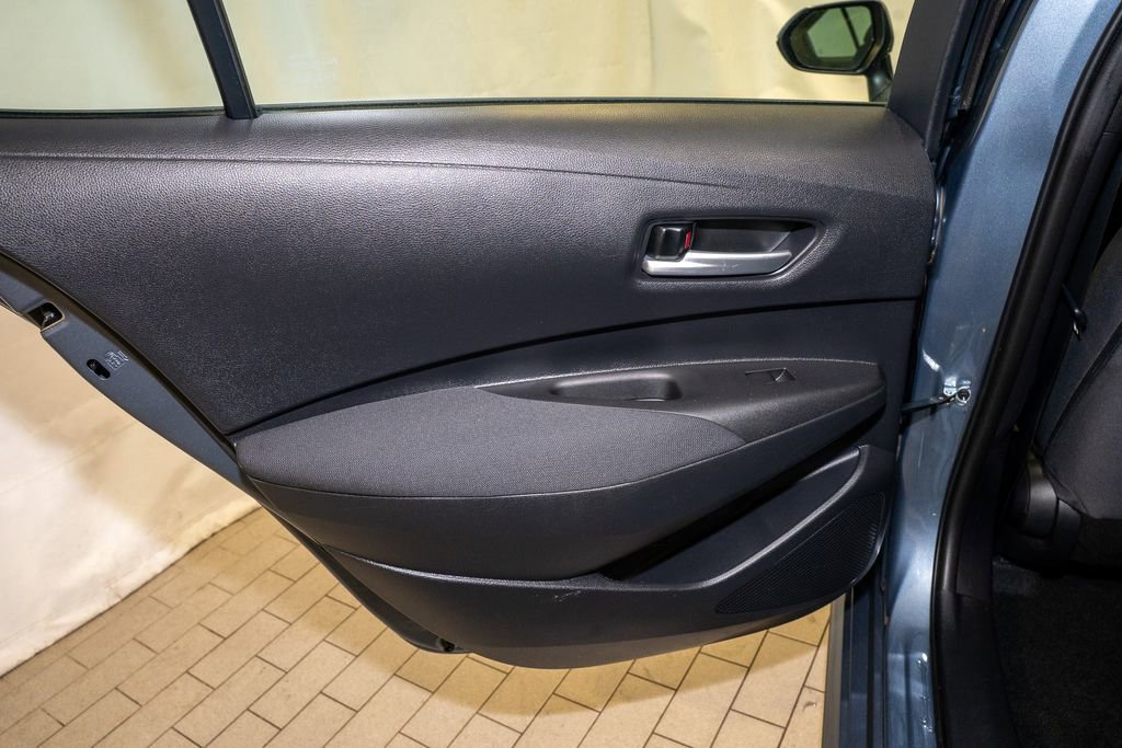 Used 2021 Toyota Corolla LE image 8