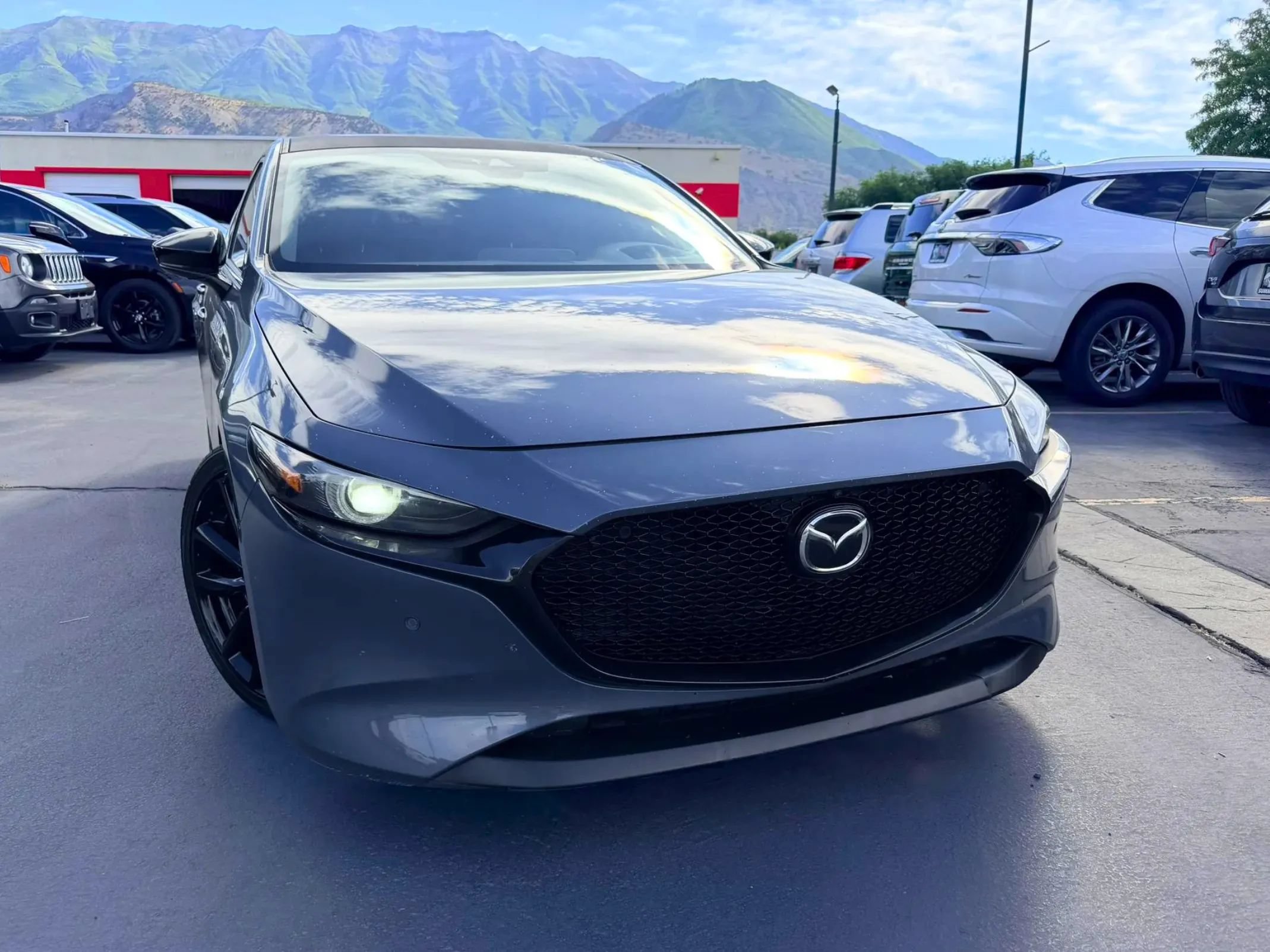 Used 2021 MAZDA MAZDA3 Hatchback w/Premium Plus Pkg AWD/4WD image 2