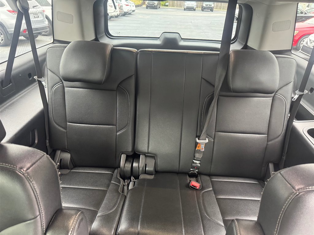 Used 2019 Chevrolet Suburban LT image 28