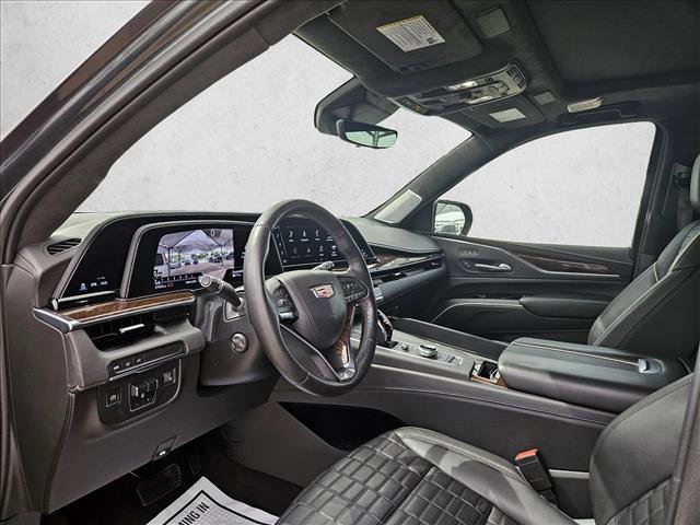 Used 2022 Cadillac Escalade ESV Premium Luxury Platinum RWD image 12