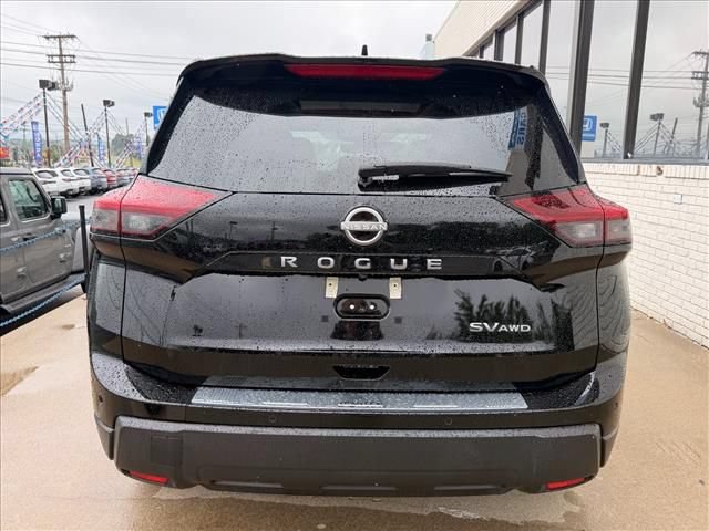 Used 2024 Nissan Rogue SV w/ SV Premium Package AWD/4WD image 7