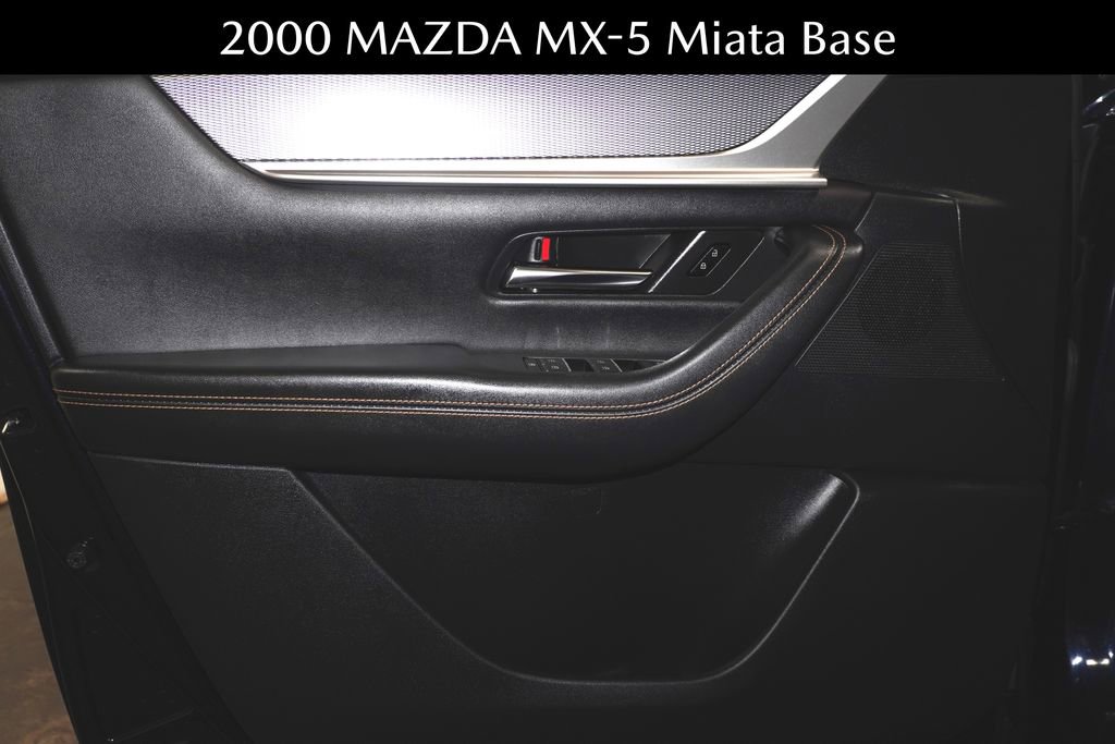 Used 2000 MAZDA MX-5 Miata image 25
