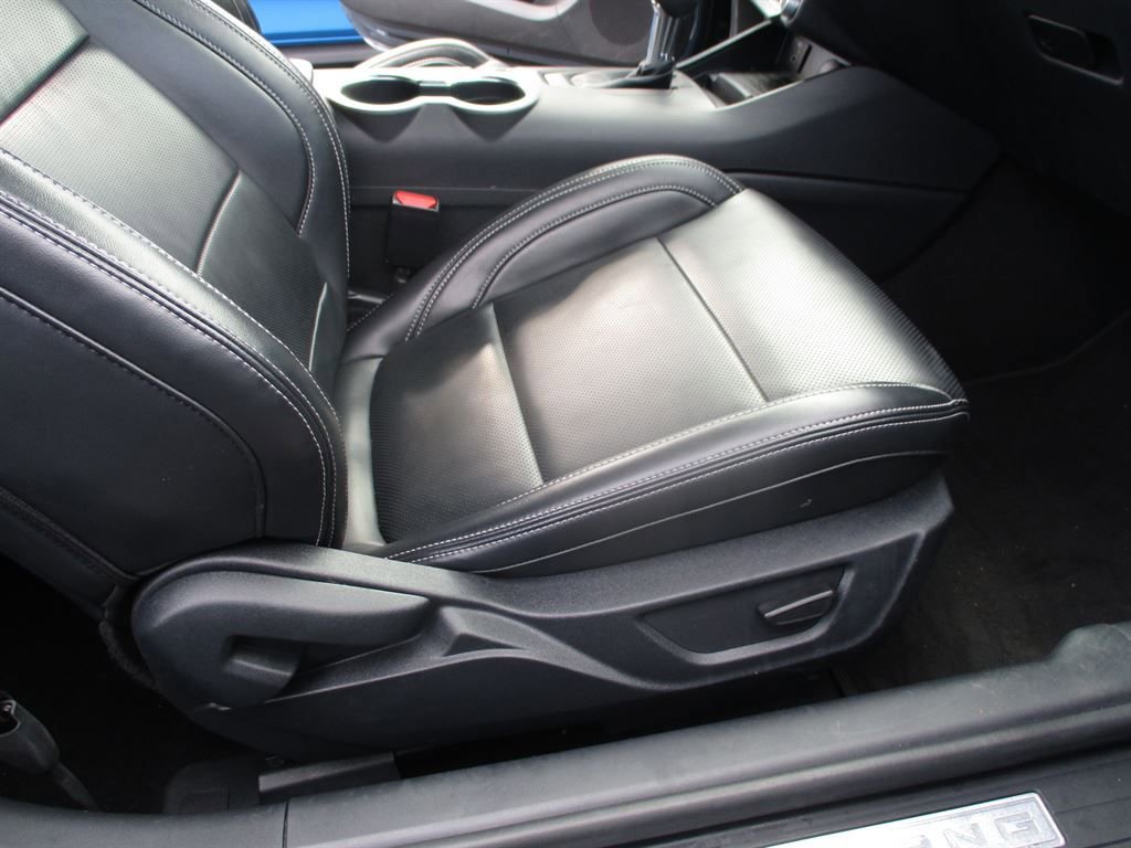 Used 2024 Ford Mustang Premium image 13