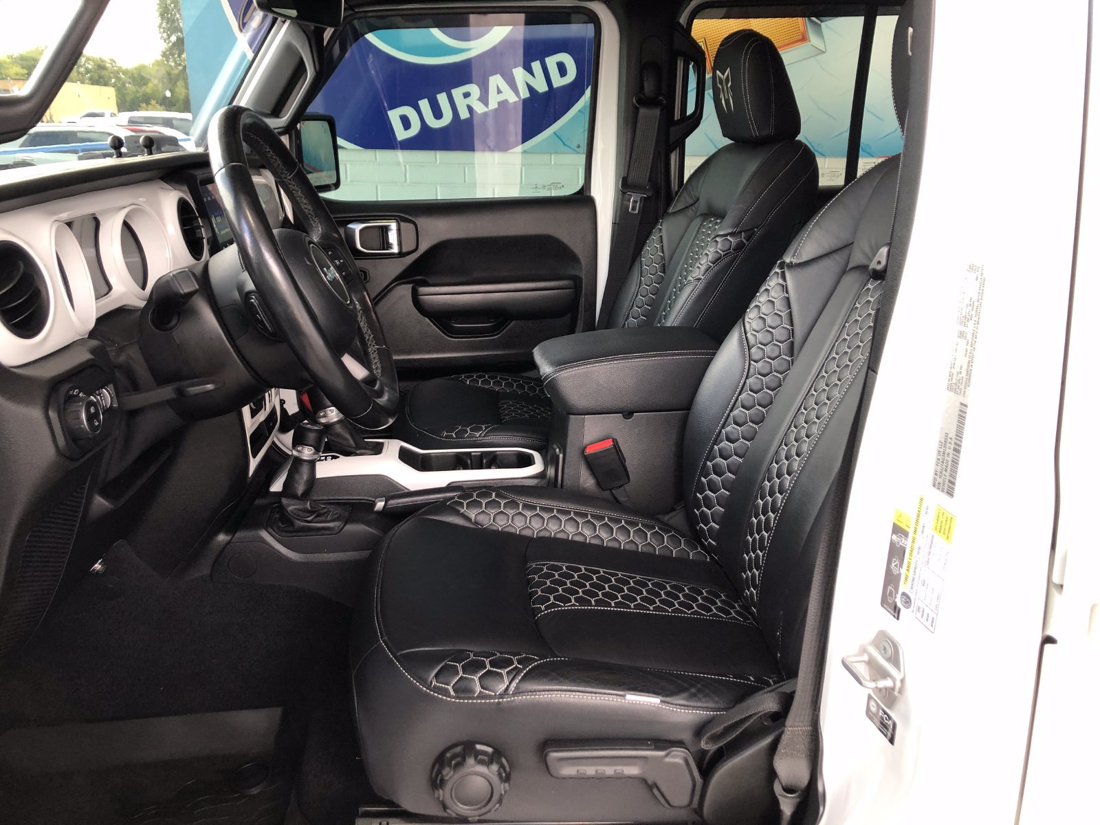 Used 2021 Jeep Gladiator Sport AWD/4WD image 16