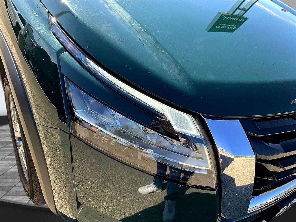 Used 2023 Nissan Pathfinder SL AWD/4WD image 35