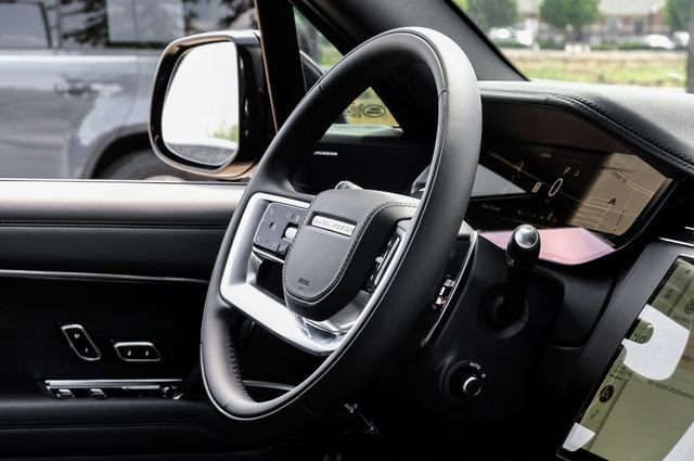 New 2026 Land Rover Range Rover SE AWD/4WD image 17