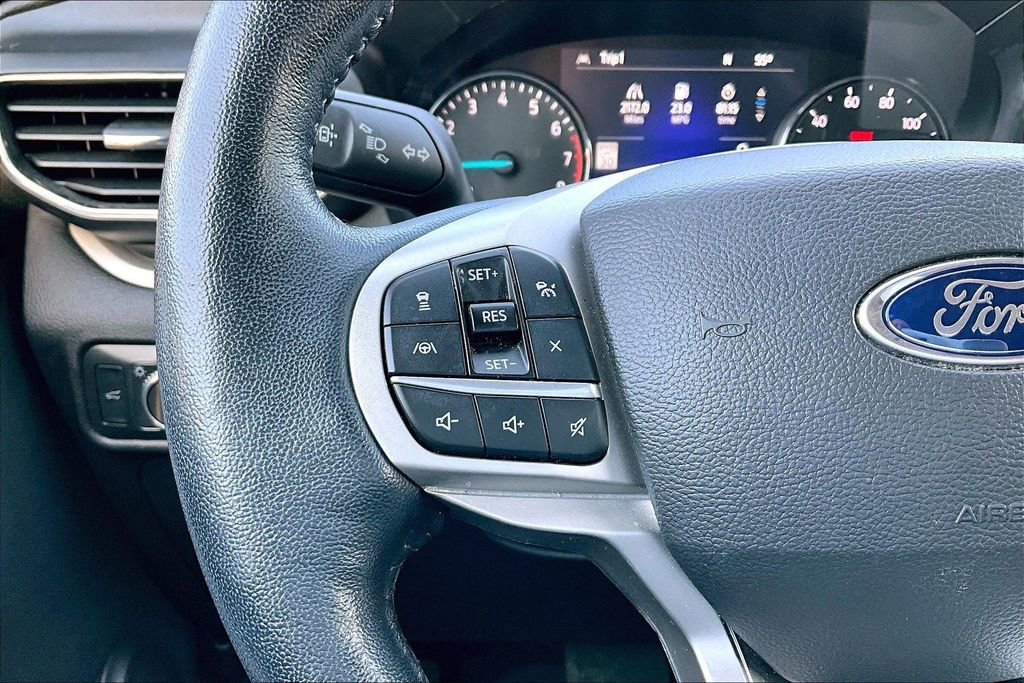 Used 2022 Ford Explorer XLT w/ Equipment Group 202A image 11