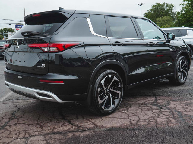 New 2025 Mitsubishi Outlander SE image 5
