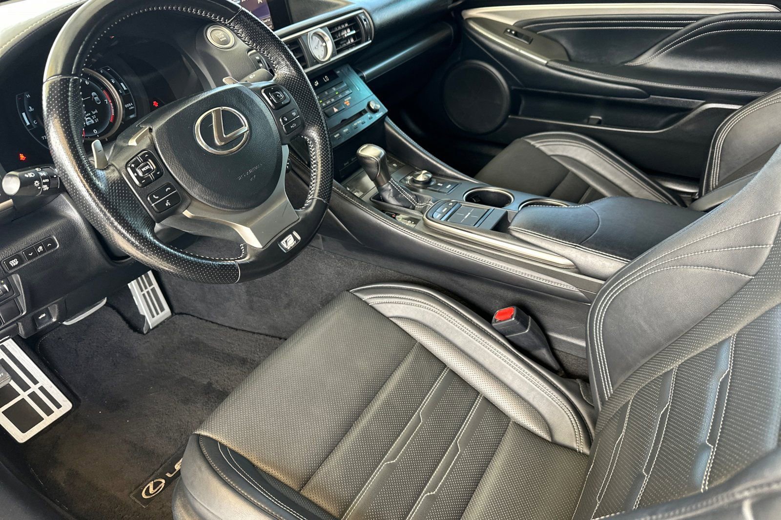 Used 2017 Lexus RC 350 F Sport RWD image 10