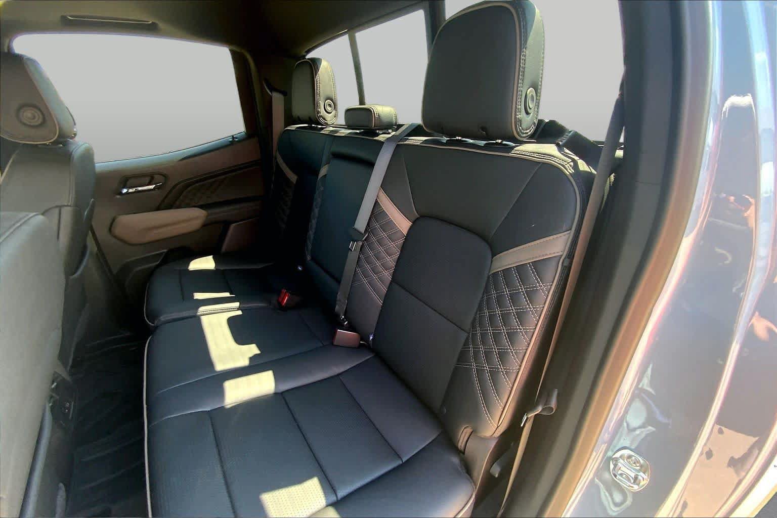 Certified 2025 GMC Canyon Denali AWD/4WD image 20