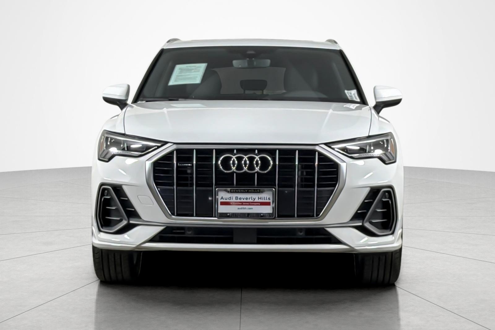 Used 2025 Audi Q3 2.0T Premium w/ Convenience Package AWD/4WD image 8
