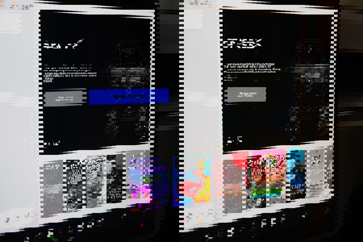 Used 2021 Tesla Model S Plaid image 37