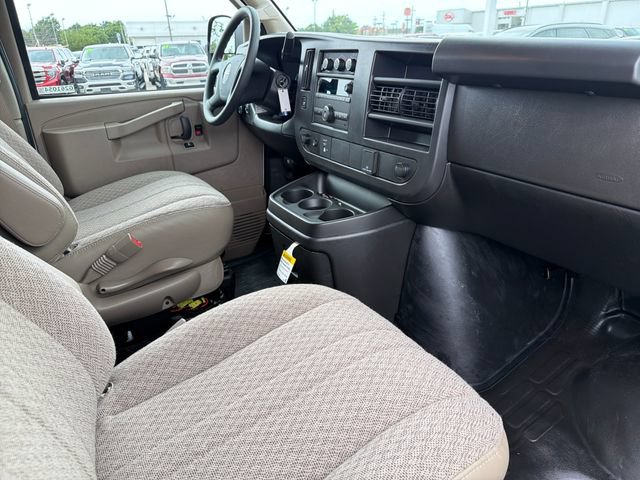 New 2026 GMC Savana 2500 w/ Driver Convenience Package RWD image 20