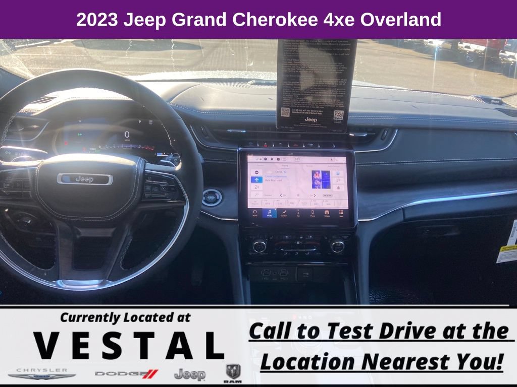 New 2023 Jeep Grand Cherokee Overland AWD/4WD image 19