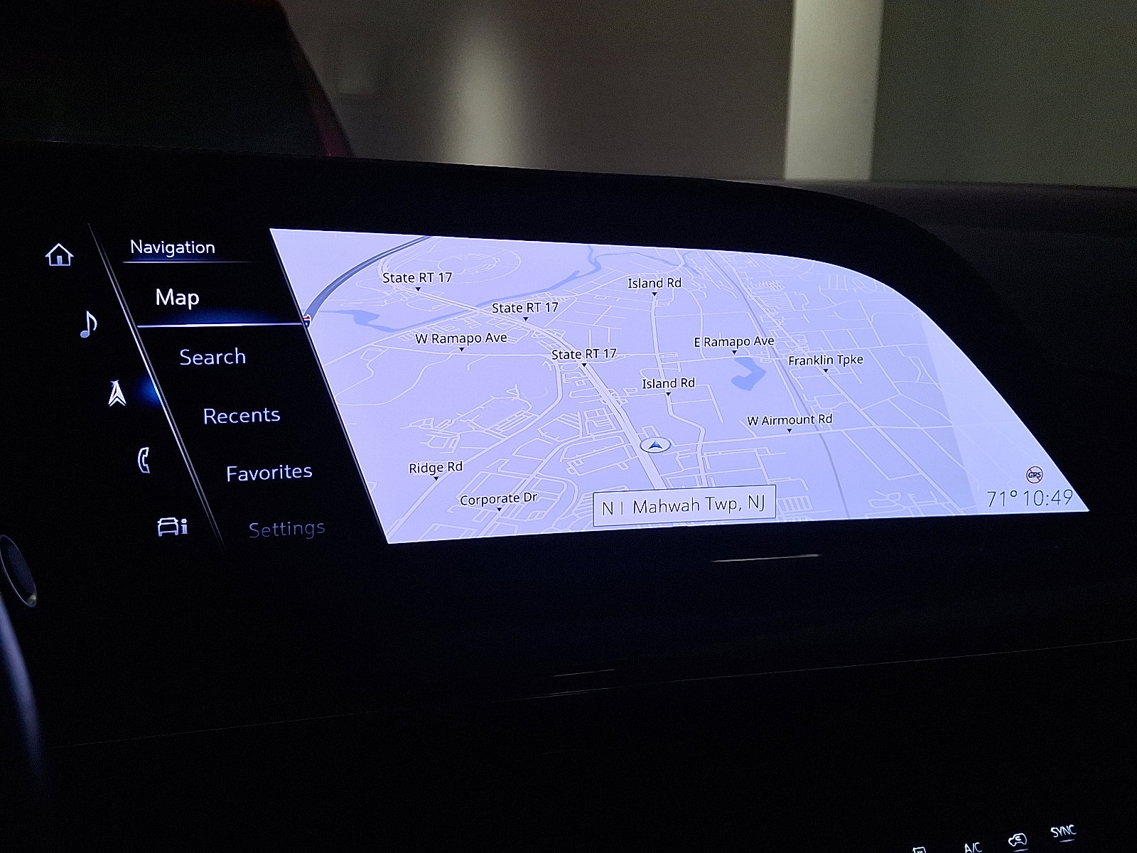 Certified 2023 Cadillac Escalade ESV Premium Luxury image 25