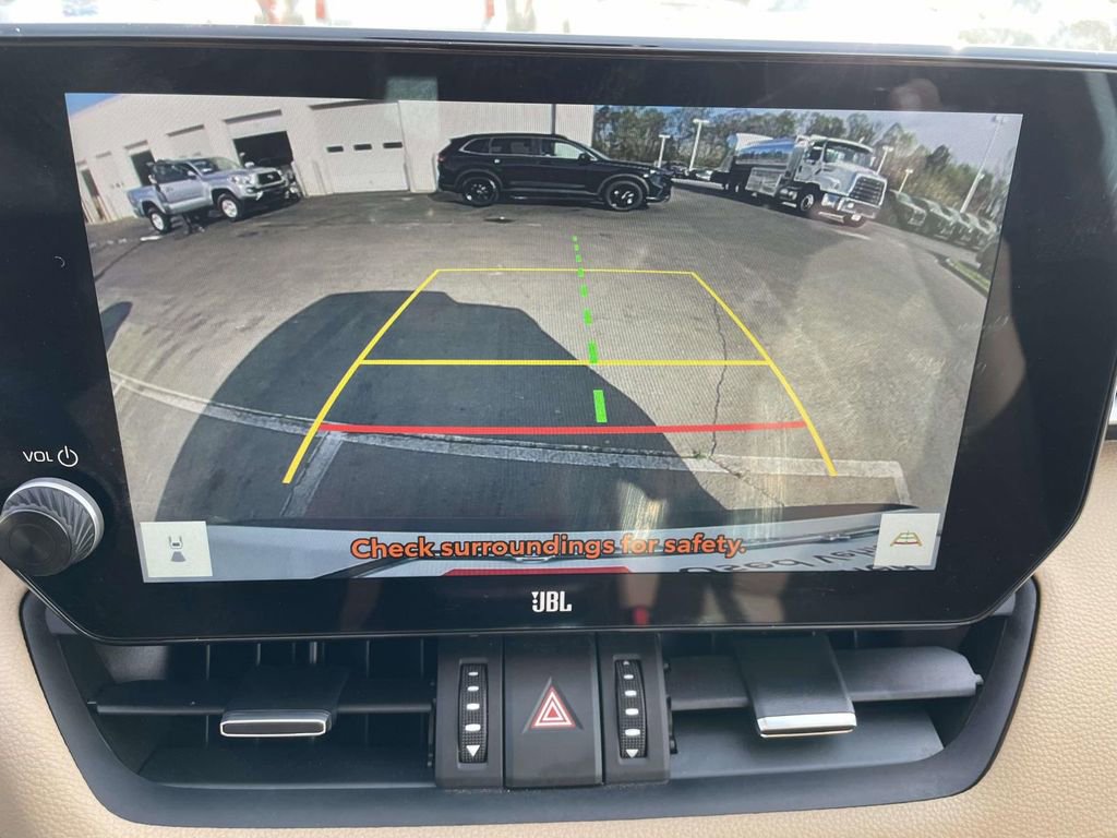 Used 2024 Toyota RAV4 Limited image 40