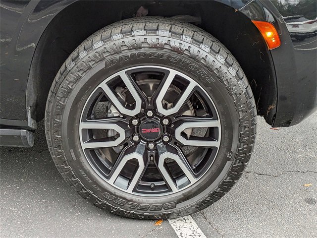 Used 2023 GMC Yukon XL AT4 w/ AT4 Premium Package image 11