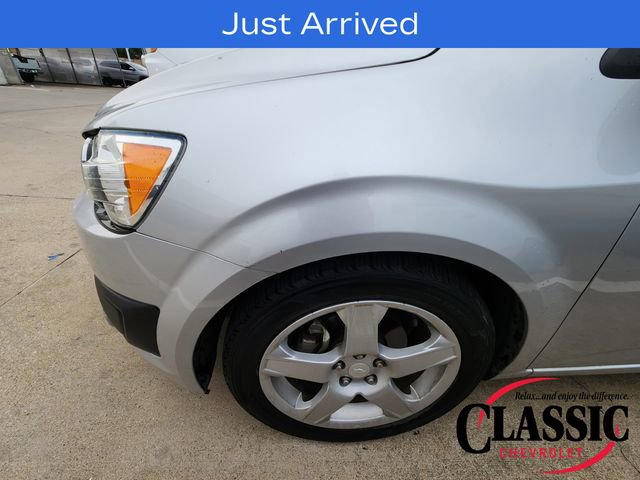 Used 2014 Chevrolet Sonic LTZ FWD image 7