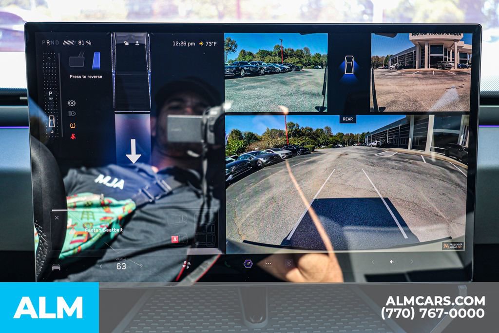 Used 2024 Tesla Cybertruck AWD Crew Cab image 32