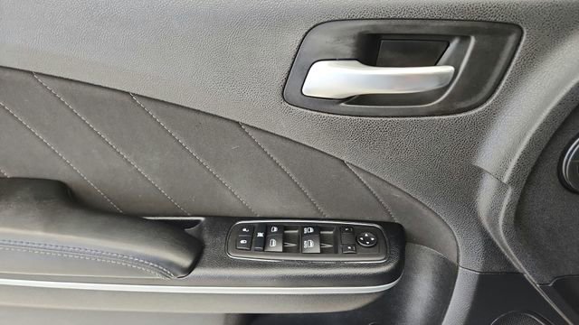 Used 2020 Dodge Charger Scat Pack RWD image 18