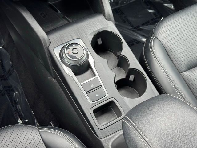 Certified 2025 Ford Escape Platinum AWD/4WD image 15