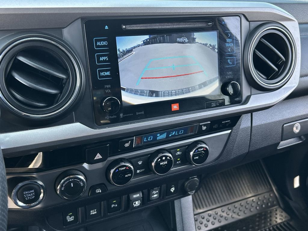 Used 2018 Toyota Tacoma Limited image 15