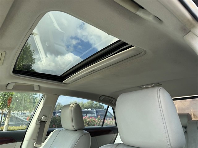 Used 2009 Toyota Avalon Limited image 19