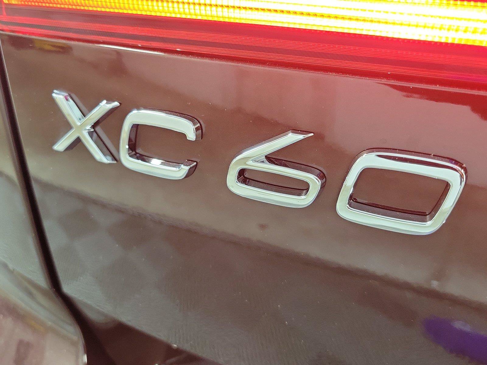 New 2026 Volvo XC60 B5 Plus w/ Climate Package AWD/4WD image 8