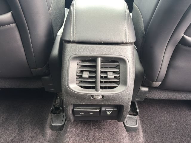 Used 2019 Jeep Cherokee Limited AWD/4WD image 32