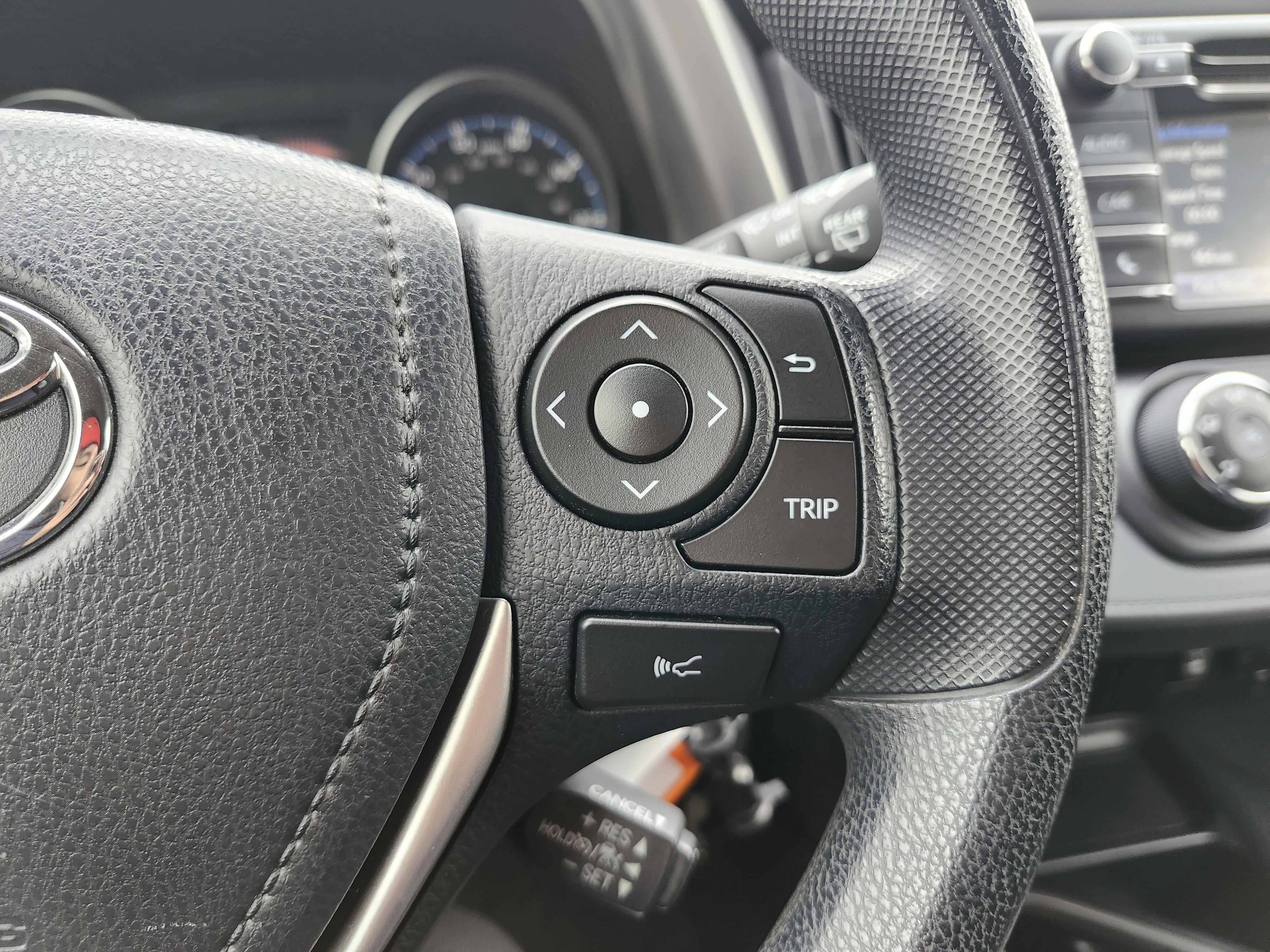 Used 2017 Toyota RAV4 LE w/ All Weather Liner Package image 30