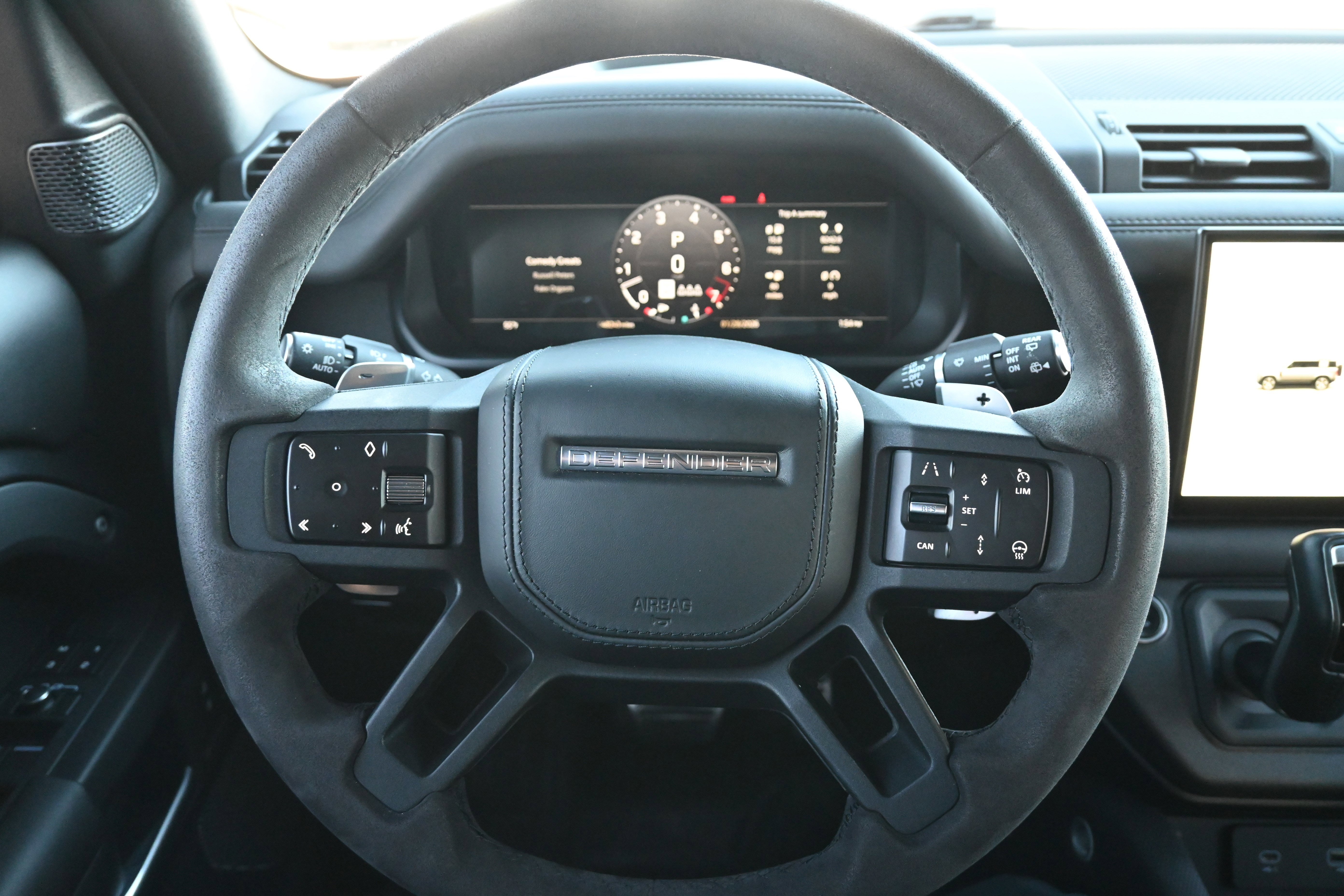 Used 2023 Land Rover Defender 110 Carpathian Edition image 19