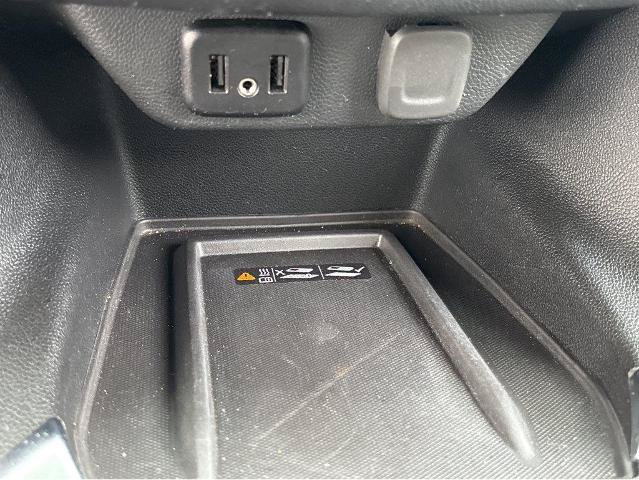 Used 2023 Chevrolet Traverse LT FWD image 29