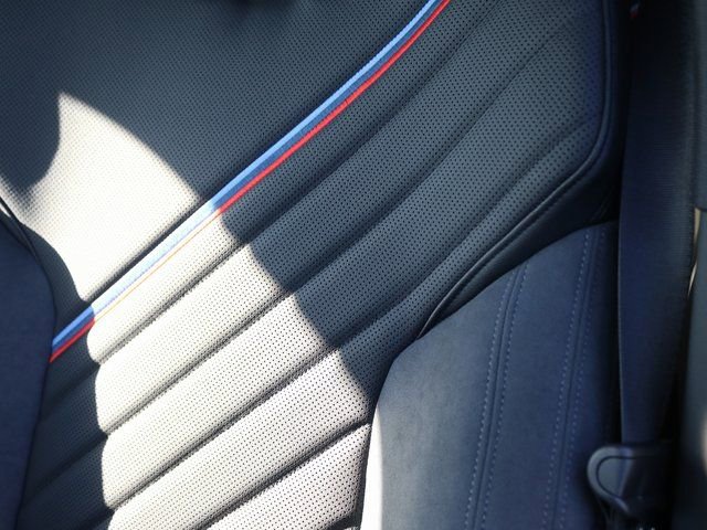 New 2026 BMW iX xDrive60 w/ M Sport Package image 9