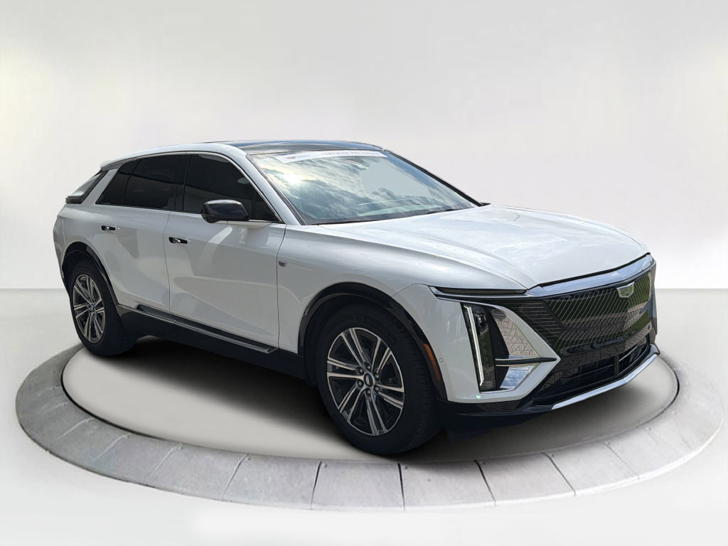 Certified 2024 Cadillac Lyriq Luxury w/ LPO, Floor Liner Package RWD image 6