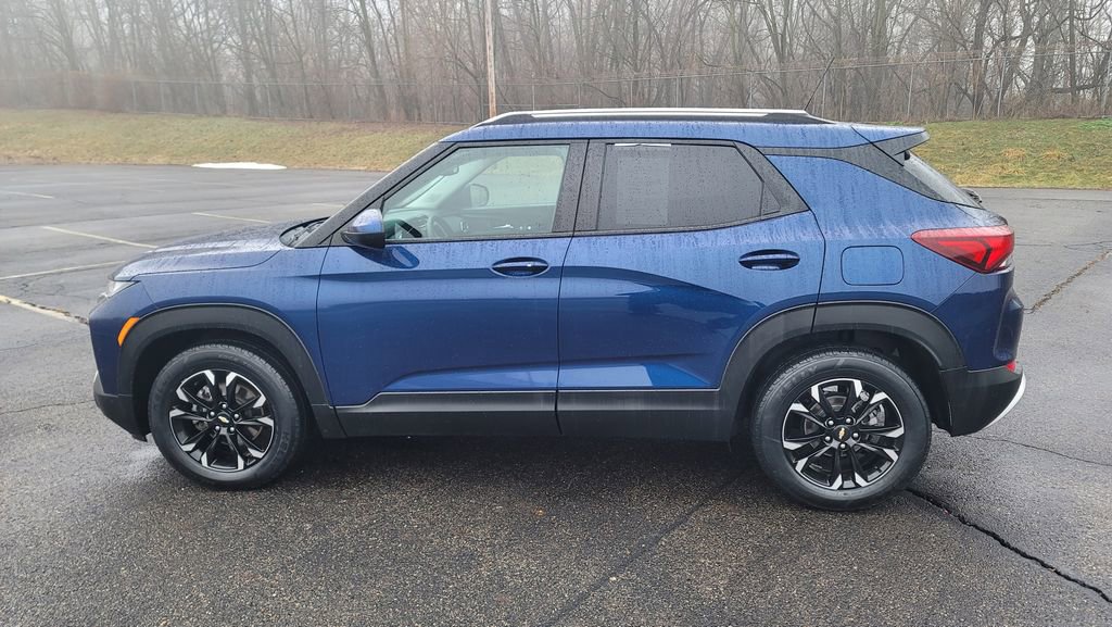 Used 2022 Chevrolet TrailBlazer LT w/ Convenience Package image 7