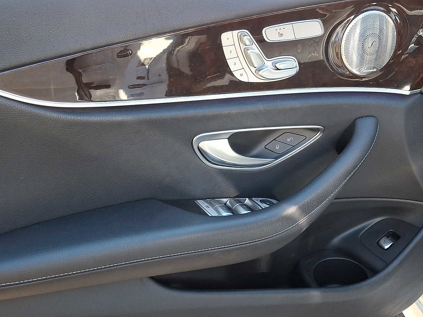 Certified 2022 Mercedes-Benz E 350 4MATIC Sedan image 9