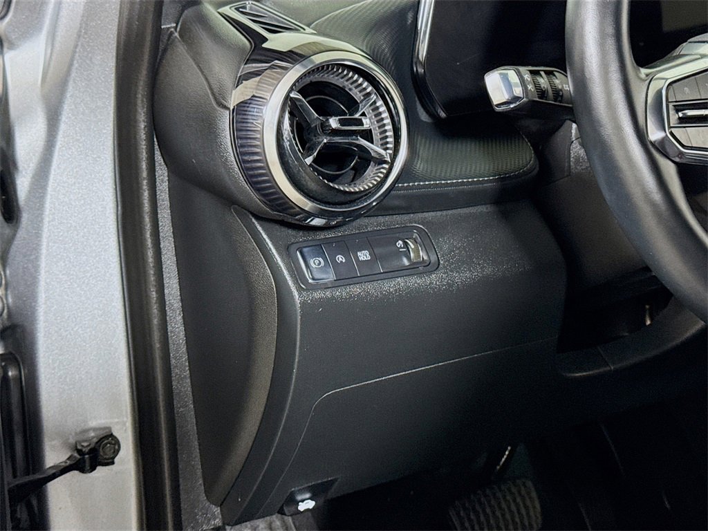 Certified 2025 Chevrolet Equinox LT image 8