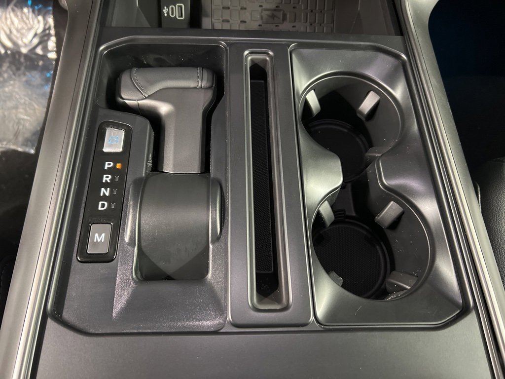 New 2025 Ford F150 Lariat w/ Equipment Group 502A High image 16