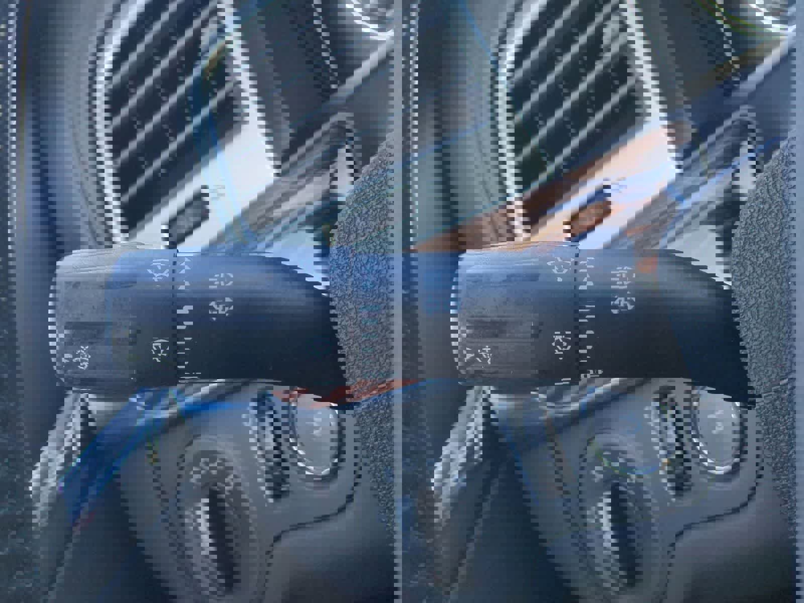 Used 2009 Lincoln MKS AWD image 27