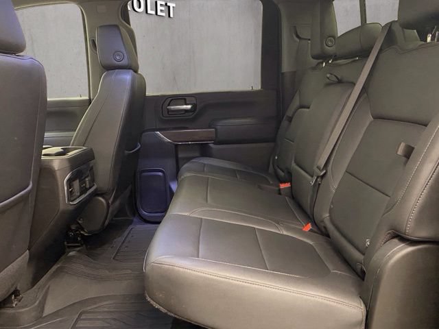 Used 2022 GMC Sierra 3500 SLT w/ SLT Preferred Package AWD/4WD image 9
