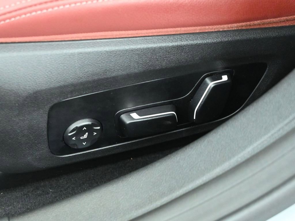 Used 2025 BMW i4 eDrive40 w/ M Sport Package image 10