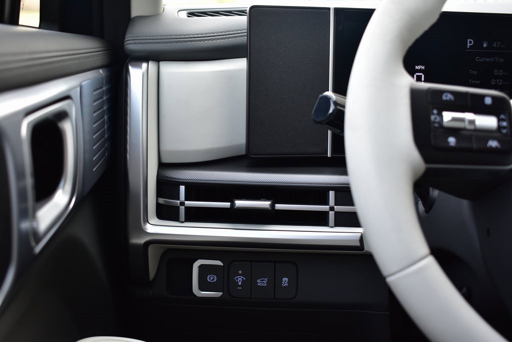 New 2025 Hyundai Santa Fe SEL image 39