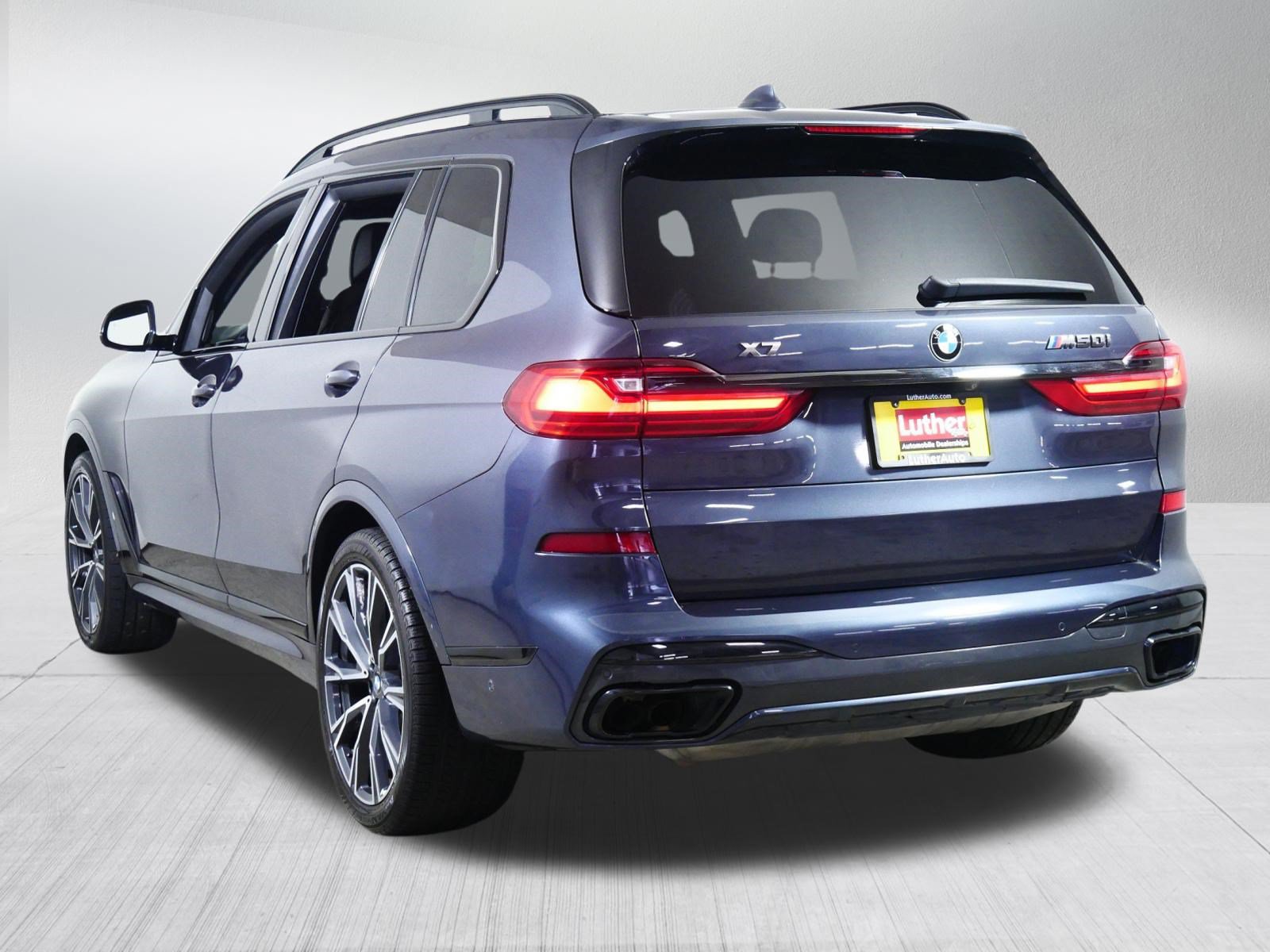 Used 2020 BMW X7 M50i w/ Dynamic Handling Package AWD/4WD image 5