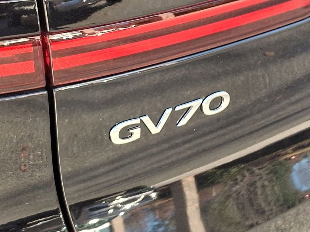 Certified 2025 Genesis GV70 2.5T w/ Advanced Package image 24