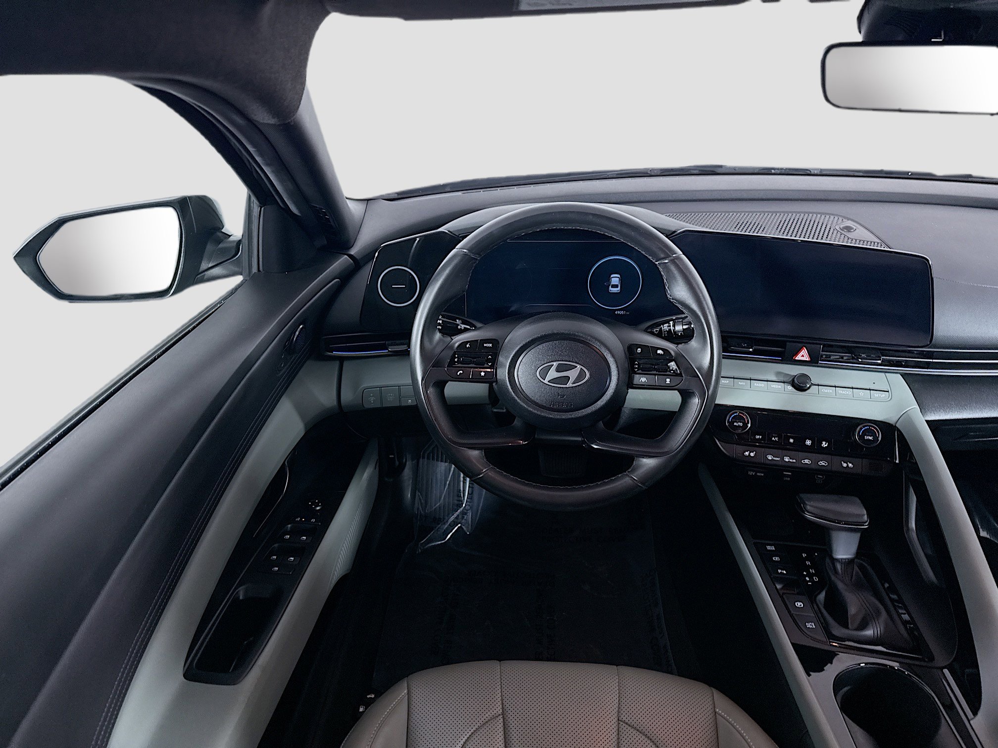 Used 2024 Hyundai Elantra Limited image 17