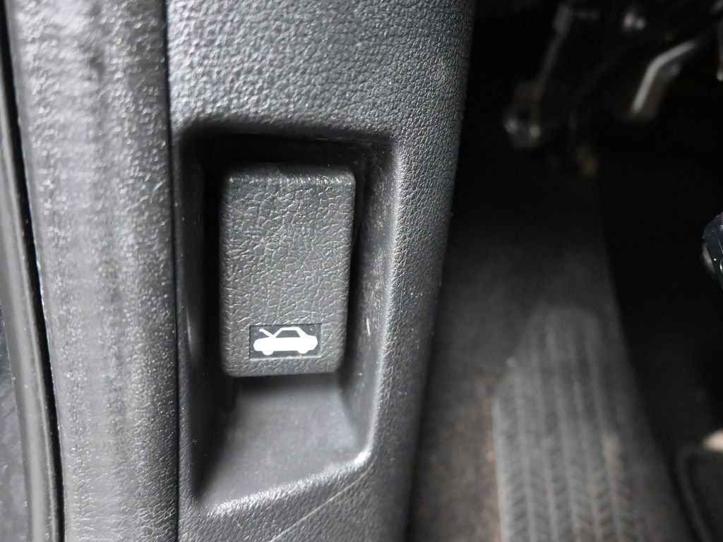 Used 2017 Honda Pilot LX image 25