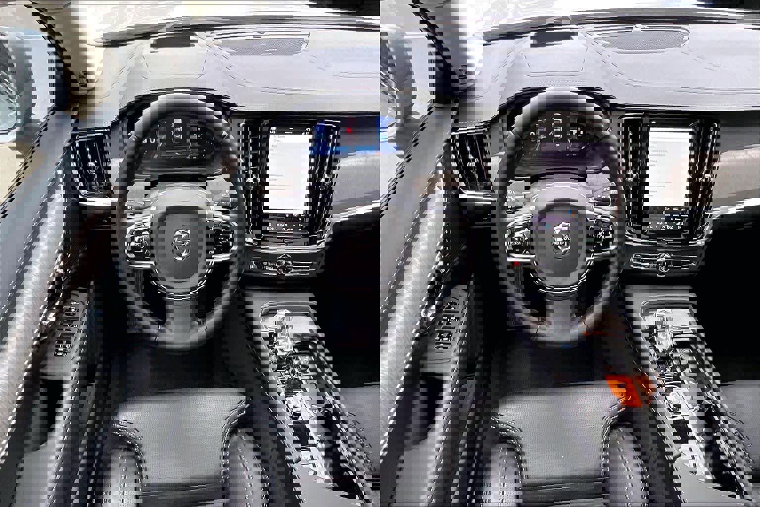 Used 2025 Volvo V90 B6 Cross Country Ultra w/ Protection Package Premier image 6